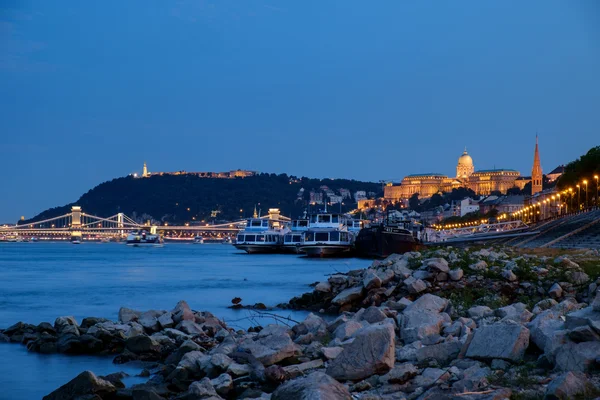 Panorama van Boedapest bij nacht — Stockfoto