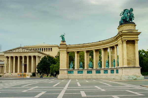 Площадь Героев - Будапешт — стоковое фото