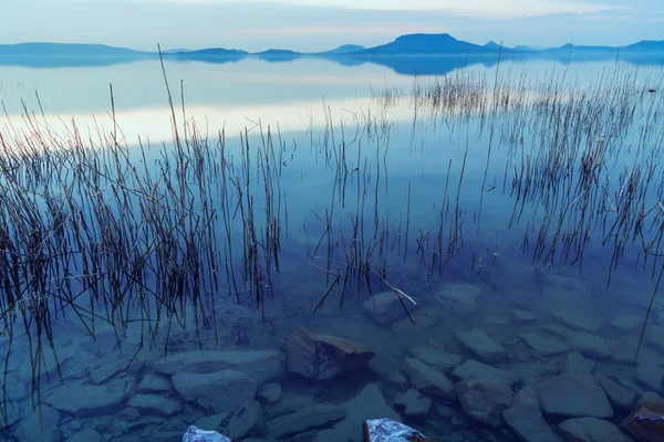 Belo pôr do sol no lago Balaton — Fotografia de Stock