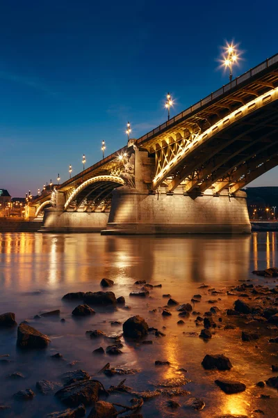 Ponte Margaret ao entardecer em Budapeste — Fotografia de Stock