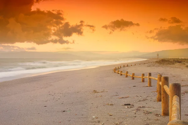 Sonnenuntergang Strand im Naturpark Gabo de Gata — Stockfoto