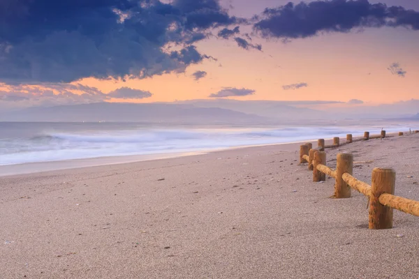 Pôr do sol praia no parque natural o Gabo de Gata — Fotografia de Stock