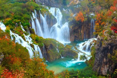 Şelaleler Plitvice Milli Parkı