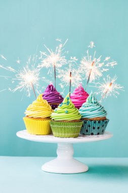 havai fişekleri ile cupcakes