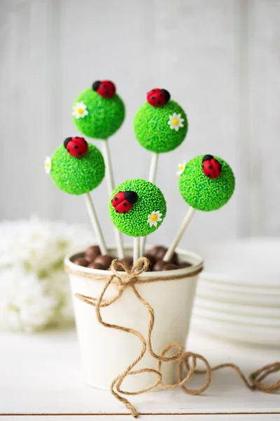 Marienkäfer Cake Pops — Stockfoto