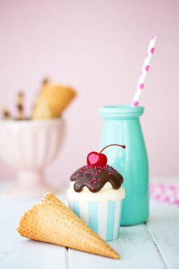 dondurma sundae cupcake
