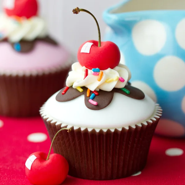 Ice cream sundae cupcake — Stockfoto