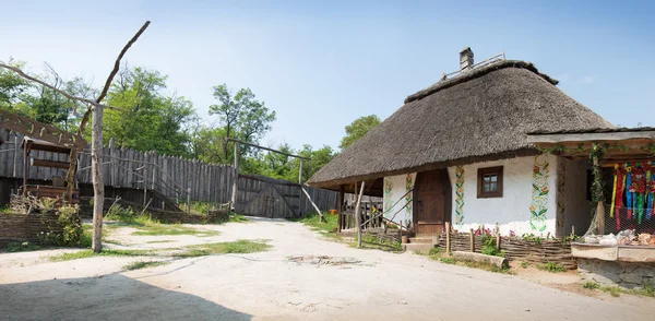 Cabaña ucraniana en el Museo de Khortitsa —  Fotos de Stock