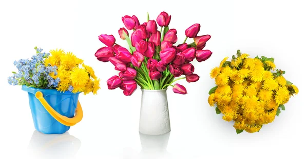 Букет червоних тюльпанів у білій вазі — стокове фото