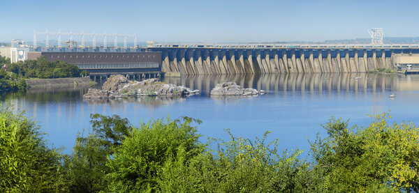 Днепровская ГЭС в Запорожье
