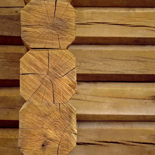 Log Kabin kirişler üzerinden