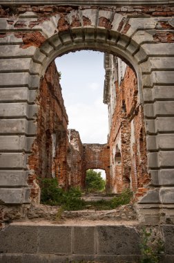 Eski manor Harabeleri