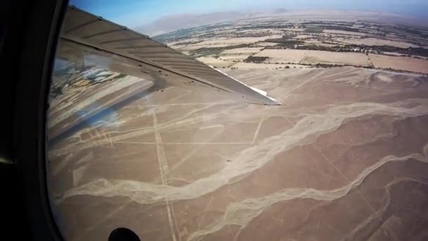 Vue aérienne sur les lignes de Nazca, Pérou — Video