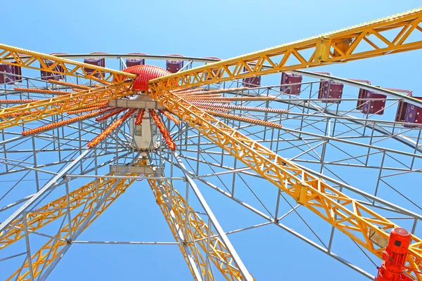 La rueda de hurón más grande de Ucrania. Odessa, Parque Shevchenko — Foto de Stock