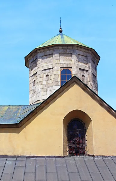 Kuppel der armenischen Kathedrale Mariä Himmelfahrt in Lwiw, Ukraine — Stockfoto