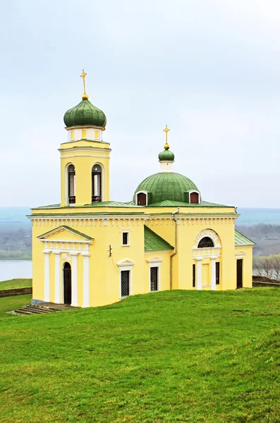 Vecchia chiesa a Khotyn, Ucraina occidentale — Foto Stock