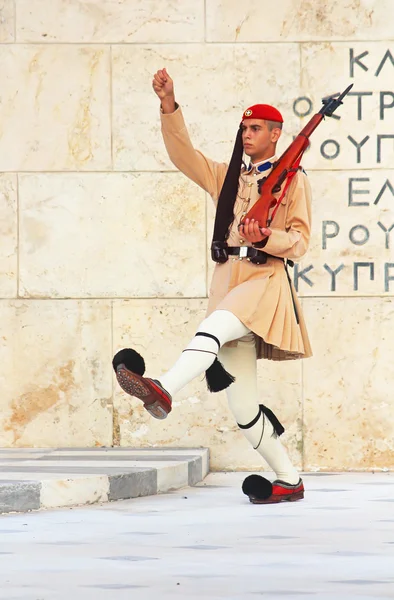 Guardsman near parliament in Athens, Greece — Stock Photo, Image