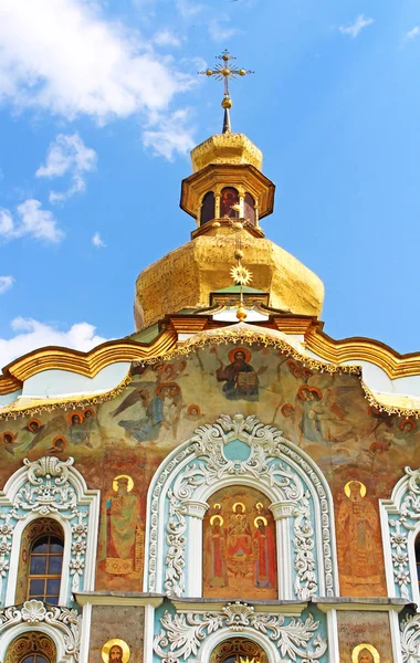 Wejście do klasztoru Kiev-Pechersk Lavra z Mazepy street., Kijów, Ukraina — Zdjęcie stockowe