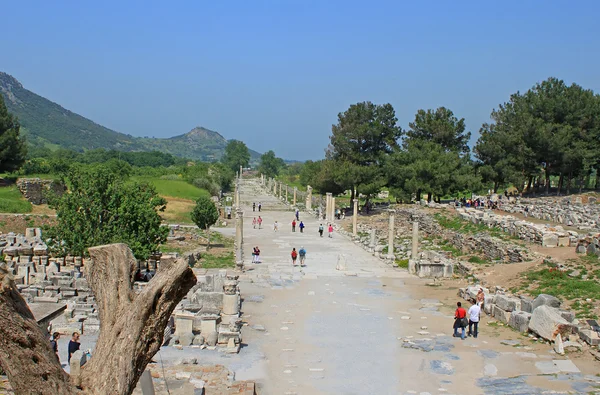 Turystów w Efezie, Turcja — Zdjęcie stockowe