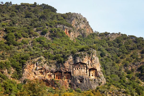 Tombes Likijsky sur la rivière Daljan, Turquie — Photo