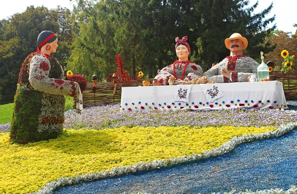 Anual tradicional 59 exposição de flores "Um país" cronometrado para o Dia da Independência, comemorado em 24 de agosto em Kiev, Ucrânia — Fotografia de Stock