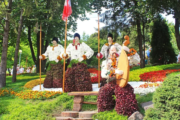 Jaarlijkse tentoonstelling van de traditionele 59 bloem "Één land" getimed voor de dag van de onafhankelijkheid, gevierd op 24 augustus in Kiev, Oekraïne — Stockfoto