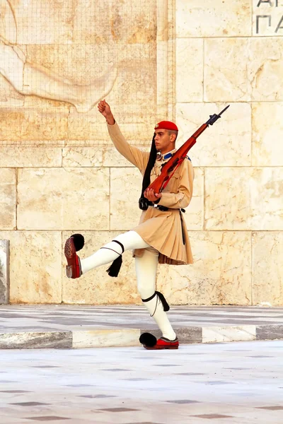 Guardsman near parliament in Athens, Greece — Stock Photo, Image