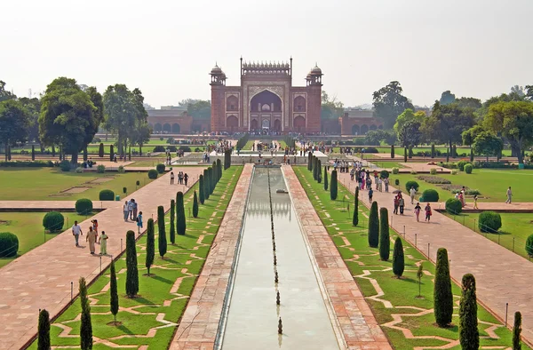 View on entrance to Taj Mahal complex in Agra, India — Stock Photo, Image