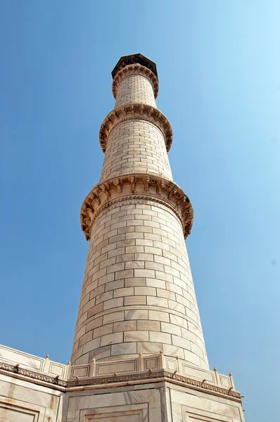 Minaret Taj Mahal w Agrze, Indie — Zdjęcie stockowe