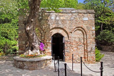 (Meryemana), Meryem Ana Evi Meryem, İsa'nın annesi son ikamet olduğuna inanılır. Efes, Türkiye