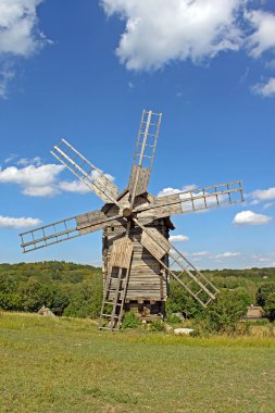 Yel değirmeni köyünde, Pirogovo, Ukrayna