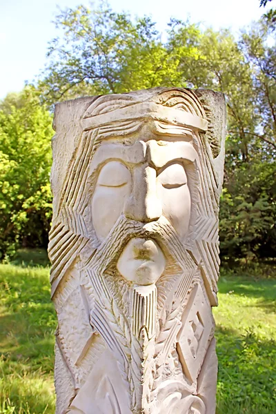 Monument på historiska och kulturella Reserve "Busha". Historiska park skulptur, Vinnytsia regionen, byn Busha, Ukraina — Stockfoto