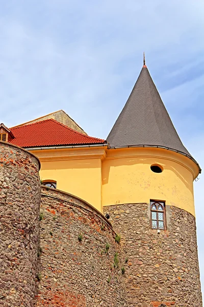 Zamek Palanka lub zamek Mukaczewo, Obwód zakarpacki, Ukraina, zbudowany w XIV wieku — Zdjęcie stockowe