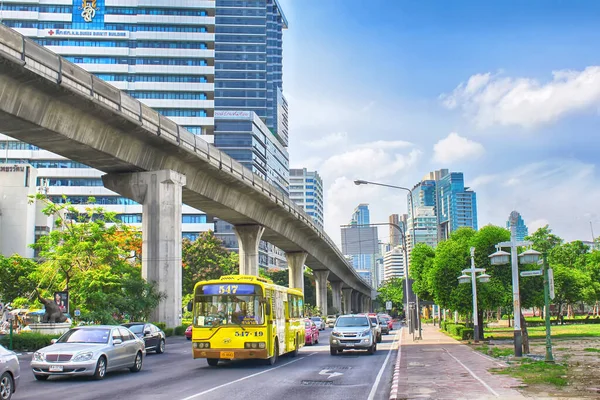 Bangkok Thailand Juni 2014 Utsikt Över Ratchadamri Road — Stockfoto