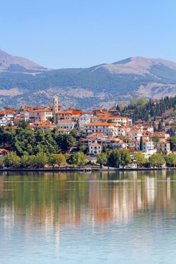 Şehir kastoria ve göl ORESTIADA, Yunanistan