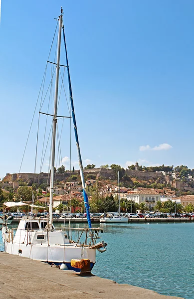 Jachta u nafplio, Řecko — Stock fotografie