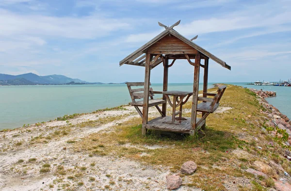 Gazebo en la hermosa playa en Samui, Tailandia — Foto de Stock