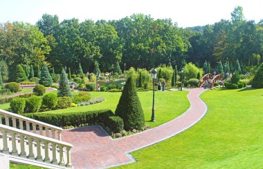 mezhyhirya - eski Başkan yanukovich, şimdi açık kamu, Kiev region, Ukrayna'nın eski özel konutunda. Park