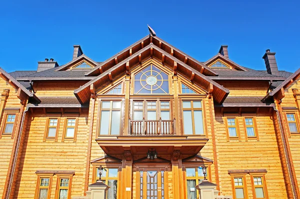 Mezhyhirya - antiga residência privada do ex-presidente Yanukovich, agora aberta ao público, região de Kiev, Ucrânia — Fotografia de Stock