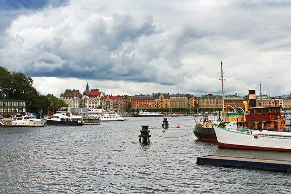 Malebnou podzimní panoráma starého města ve Stockholmu, Švédsko — Stock fotografie