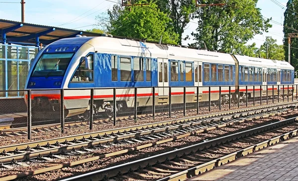 New modern train on Vinnitsa railway station, Vinnitsa, Ukraine — Stock Photo, Image