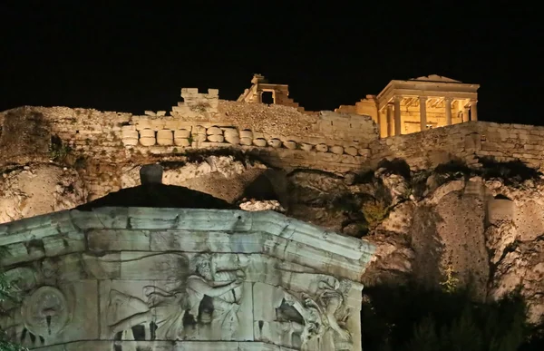 帕台农神庙建造在雅典卫城希腊雅典-北斜坡山 — 图库照片