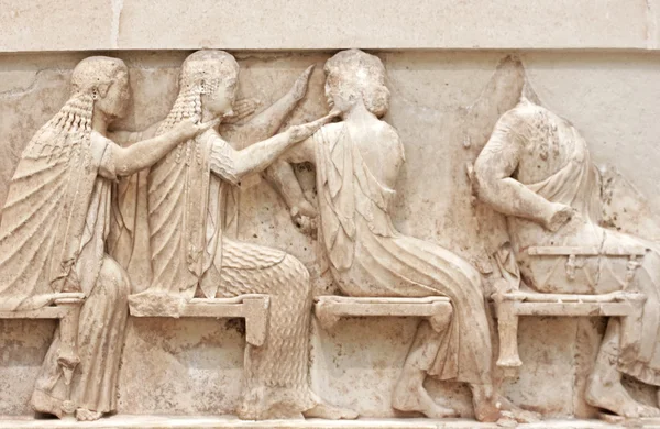 Antika grekiska tempel fris detalj, Delhpi, Grekland — Stockfoto