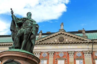 Stockholm, İsveç'te Riddarhuset (asalet House) önünde Gustavo Erici heykeli