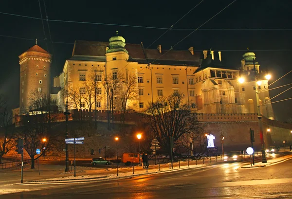 Krakow, Polonya-geceleri ışıklı Wawel Hill — Stok fotoğraf