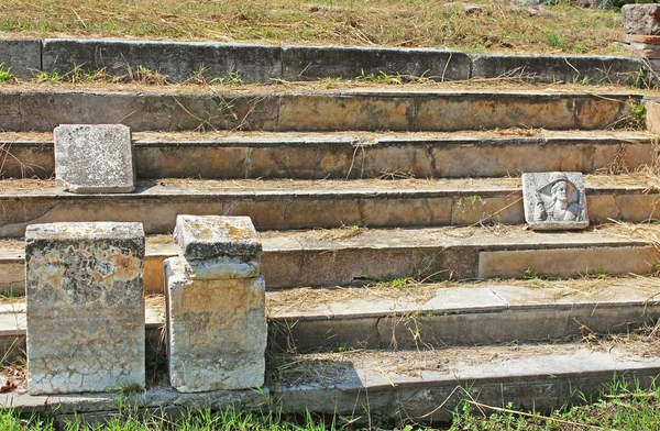 Sitio arqueológico de la antigua Dion (ciudad de Katerini) en el norte de Grecia — Foto de Stock