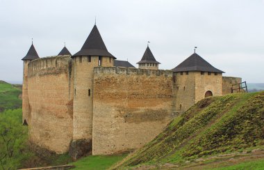 Hotin Kalesi, Ukrayna (XIII. yüzyıl görünümünü)