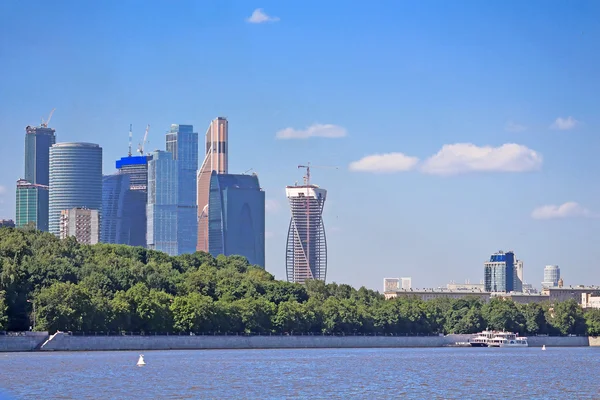 View on new Moscow City buildings in summer, Russia — Stock Photo, Image