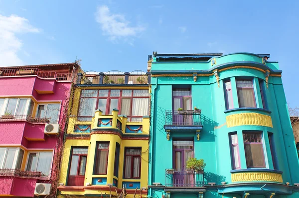 Farbenfrohe Gebäude in Istanbul, Türkei — Stockfoto