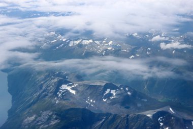 Dağlardan, fiyortlardan ve bulutlardan Norwa 'ya bak.